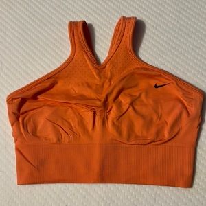 Nike racerback bra/tank top size large in coral